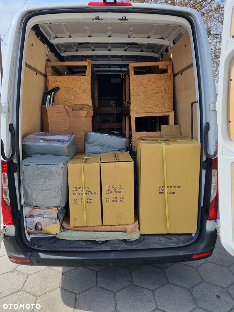 Mercedes-Benz Sprinter - 14