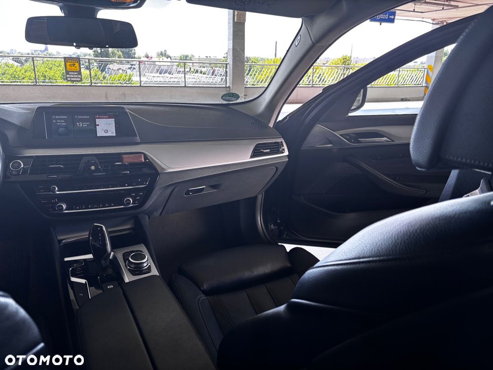 BMW Seria 5 520d Efficient Dynamics Edition - 19