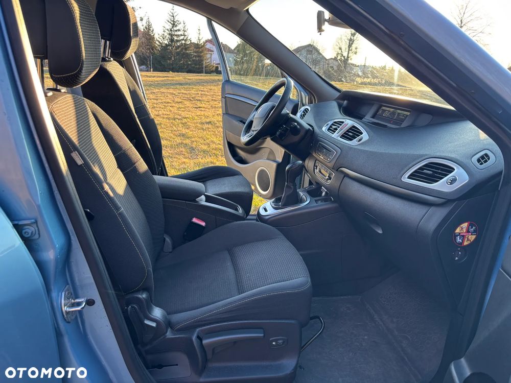 Renault Scenic 2.0 dCi Privilege - 14