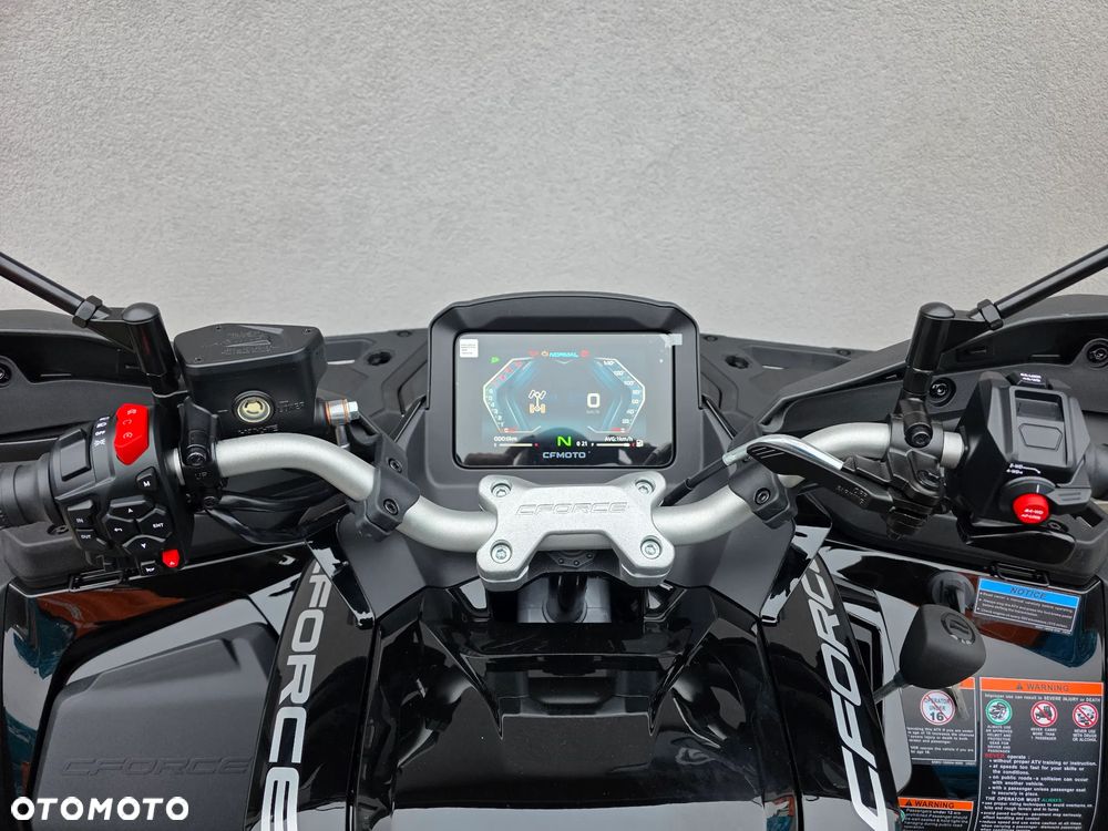 CFMoto CForce - 18