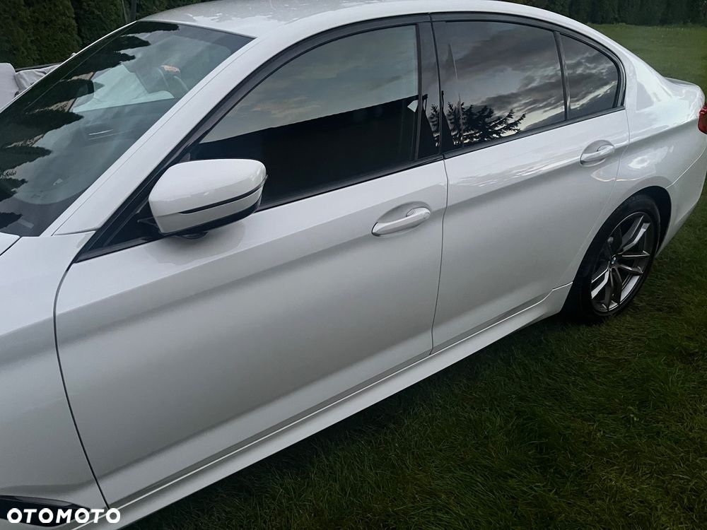 BMW Seria 5 520d xDrive M Sport sport - 38