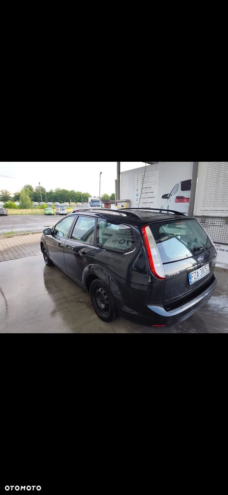 Ford Focus 1.6 TDCi Ambiente - 2