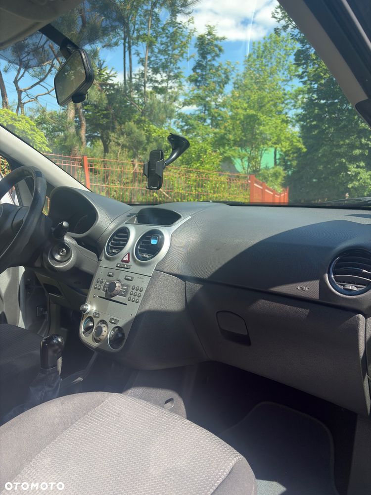 Opel Corsa 1.2 16V Enjoy - 6