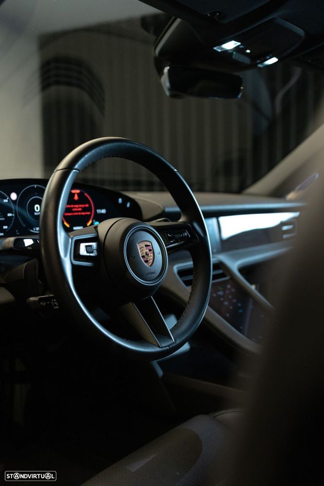 Porsche Taycan Bateria Performance Plus - 39