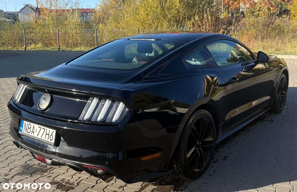 Ford Mustang - 5