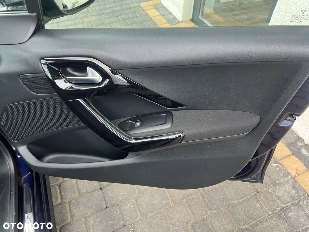 Peugeot 208 PureTech 100 Active Pack - 28