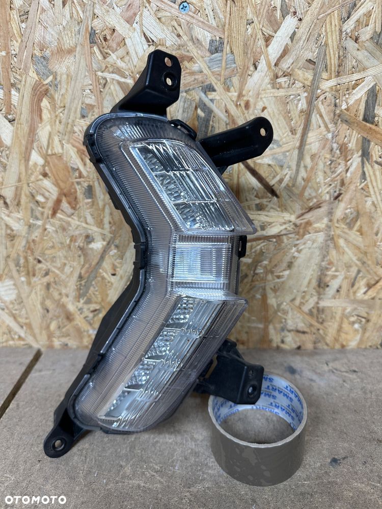 KIA NIRO DRL HALOGEN PRAWY 92208-Q4