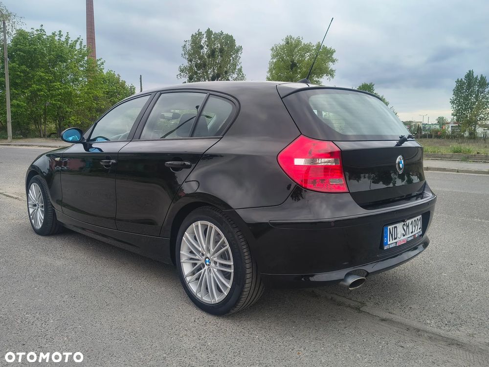 BMW Seria 1 120d DPF Edition Sport - 6