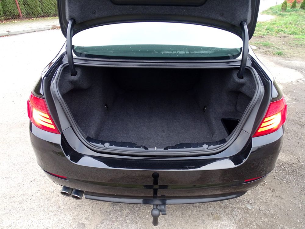 BMW Seria 5 520d - 13