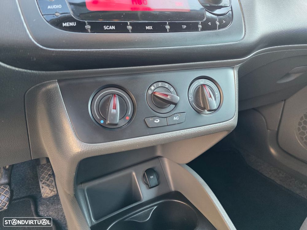 SEAT Ibiza 1.4 16V Style - 16