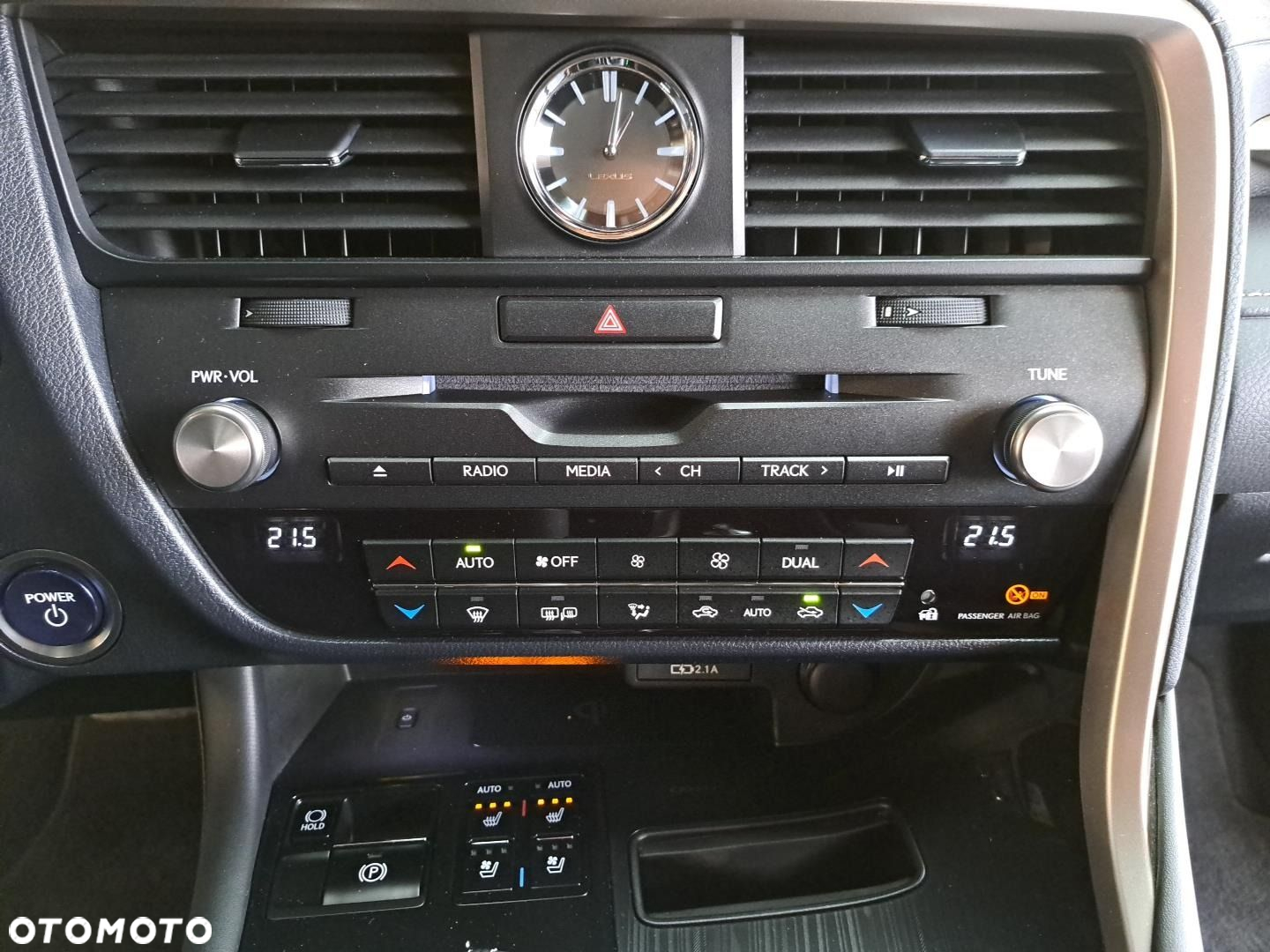 Lexus RX - 20
