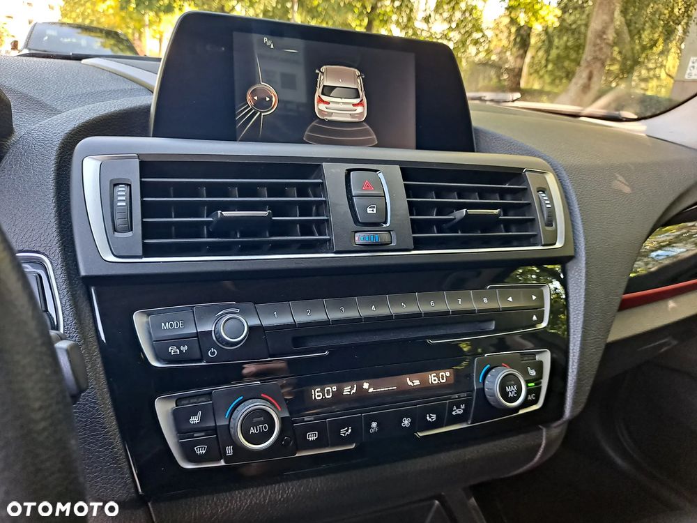 BMW Seria 1 120d Sport - 24