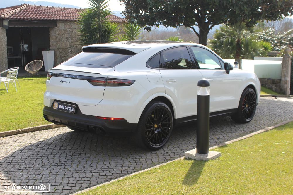 Porsche Cayenne Coupé Tiptronic S Platinum Edition - 12
