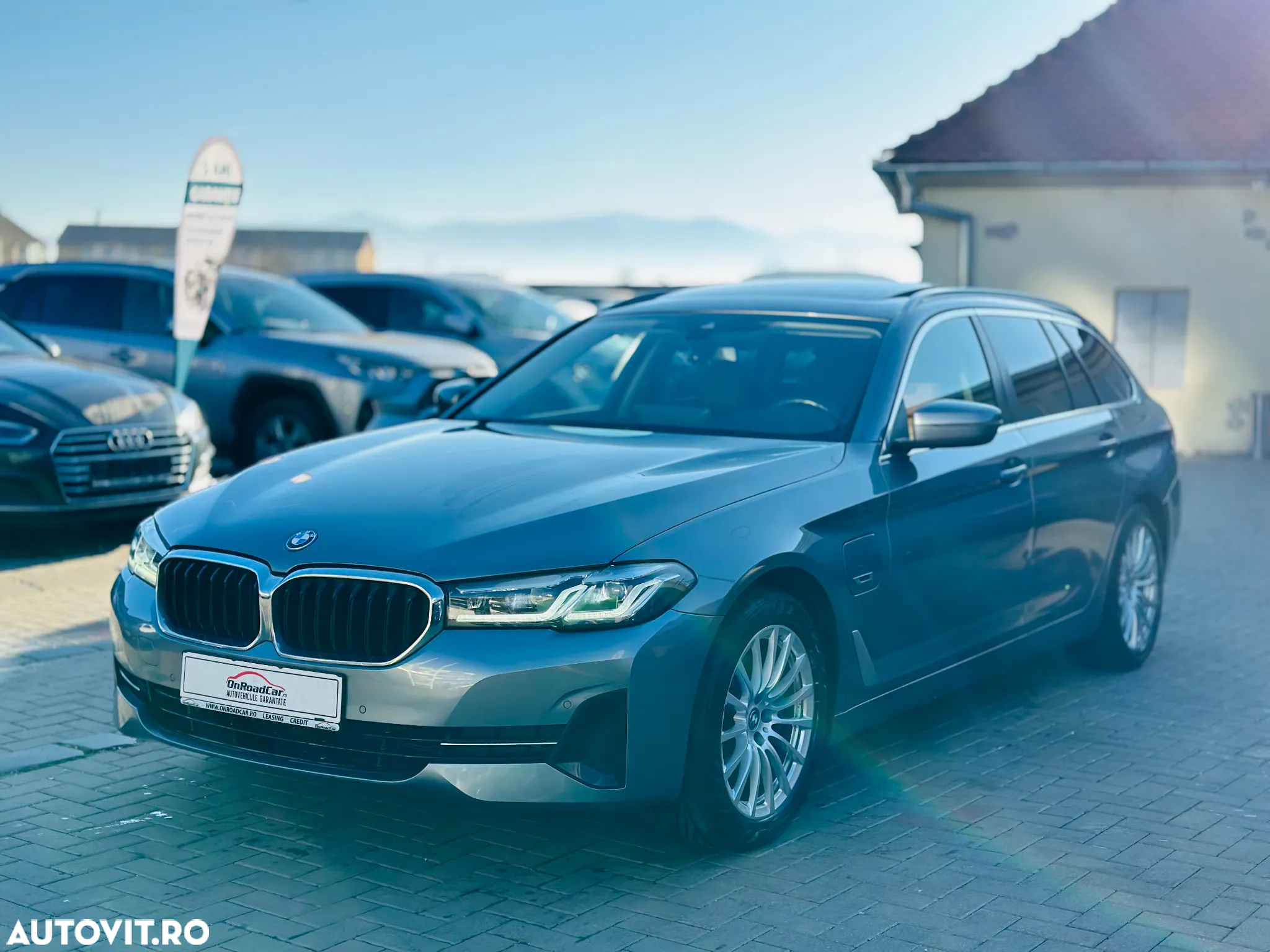 BMW Seria 5 530e xDrive Touring Aut. - 40