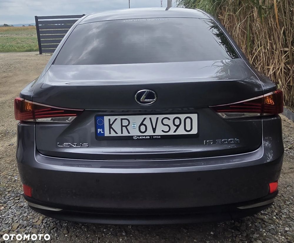 Lexus IS - 6
