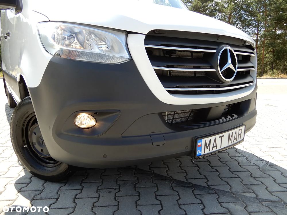Mercedes-Benz Sprinter 317 CDI 170 Km L2H2 Furgon Blaszak Rozstaw Osi 3665 mm Serwis ASO Stan Jak Nowy UNIKAT - 13