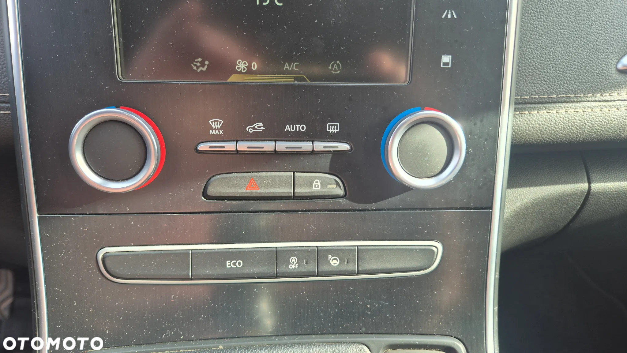 Renault Grand Scenic - 12