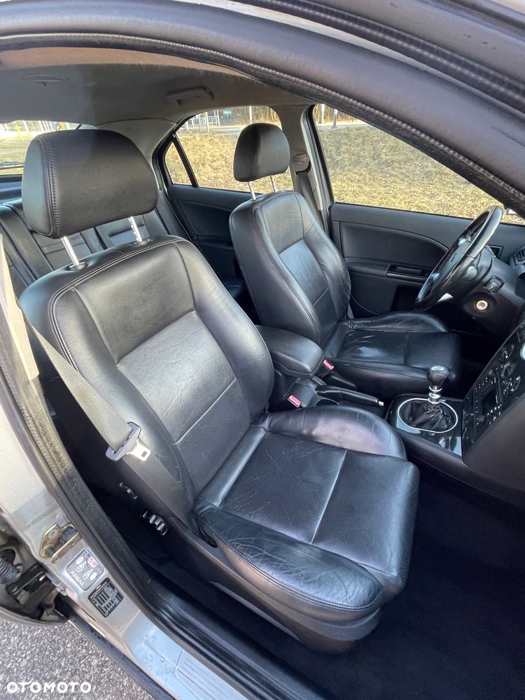 Ford Mondeo 2.0 TDDi Ghia - 13