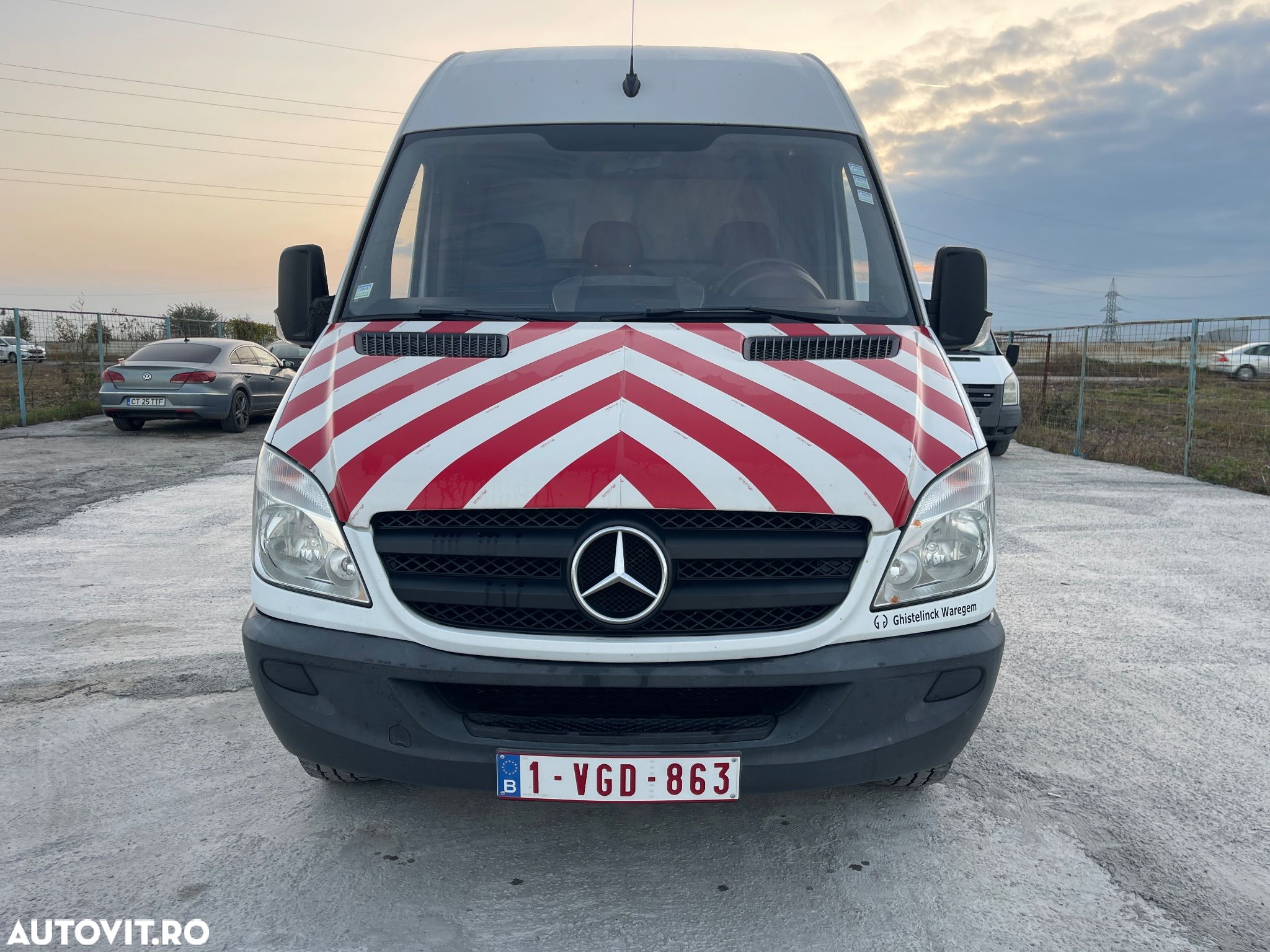 Mercedes-Benz Sprinter - 1