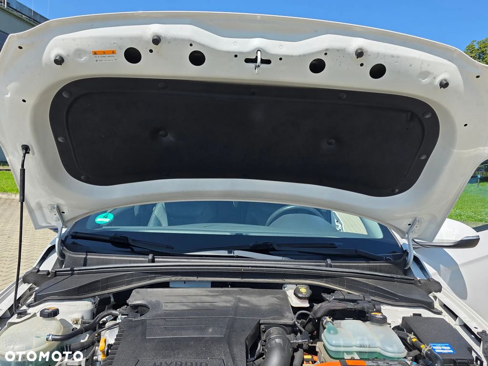 Hyundai IONIQ Hybrid Business - 40