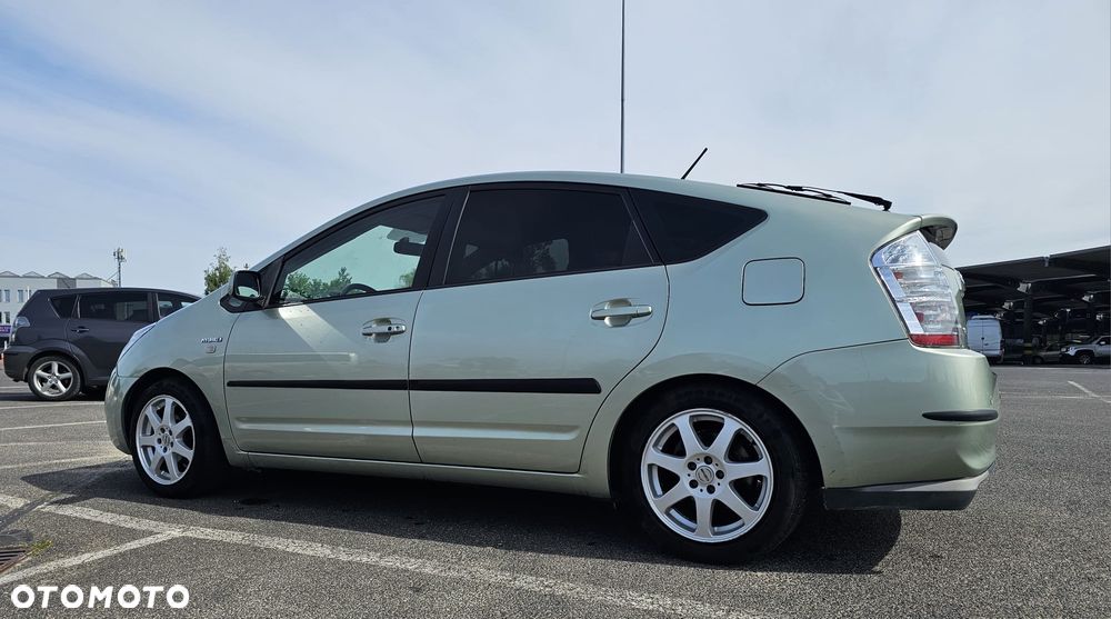 Toyota Prius 1.5 VVT-i Sol (nav) - 2