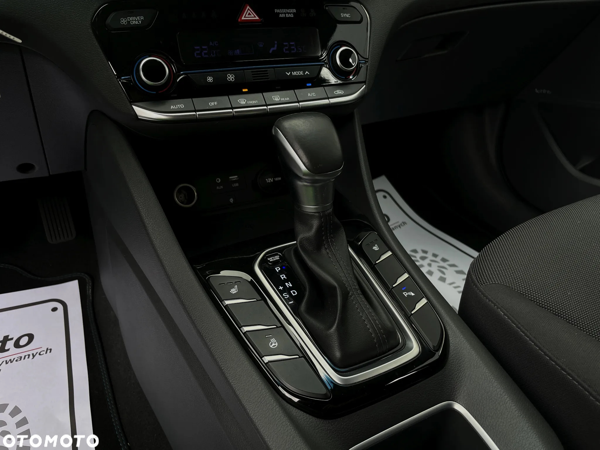 Hyundai IONIQ Hybrid 1.6 GDI Premium - 31