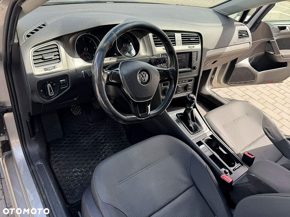 Volkswagen Golf 1.6 TDI Comfortline - 25