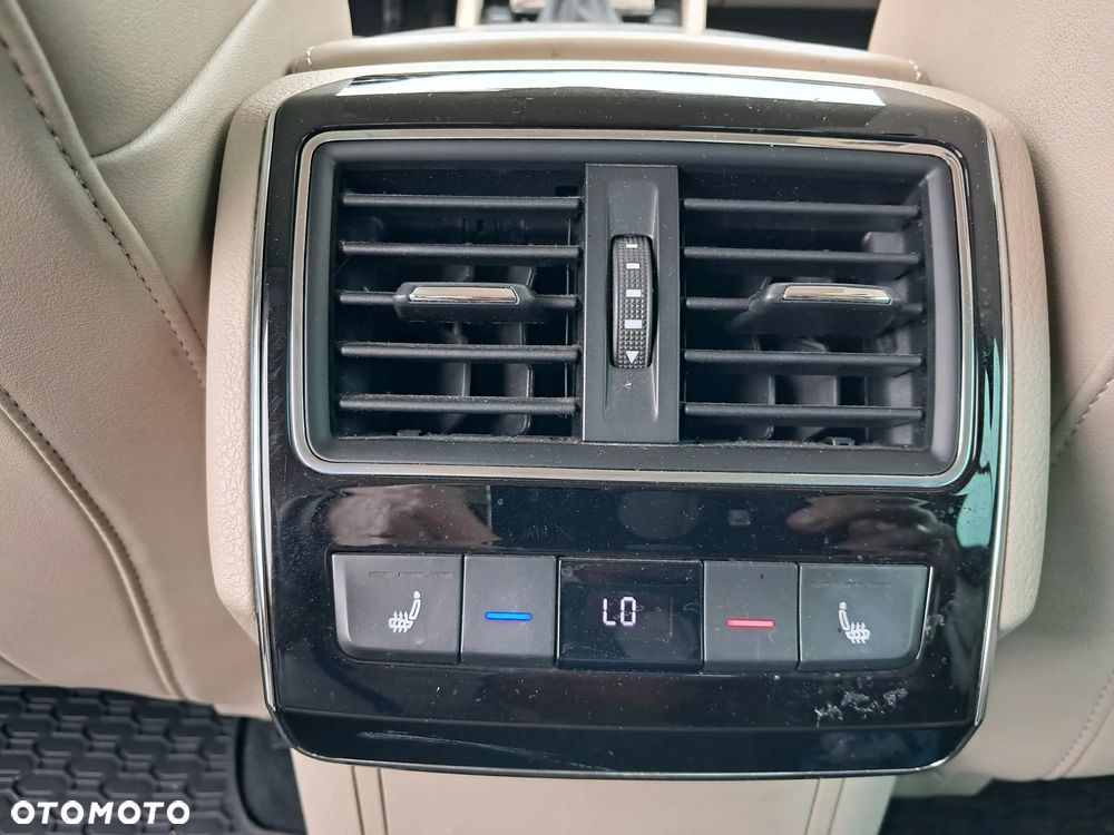 Skoda Superb 2.0 TDI 4x4 L&K DSG - 31