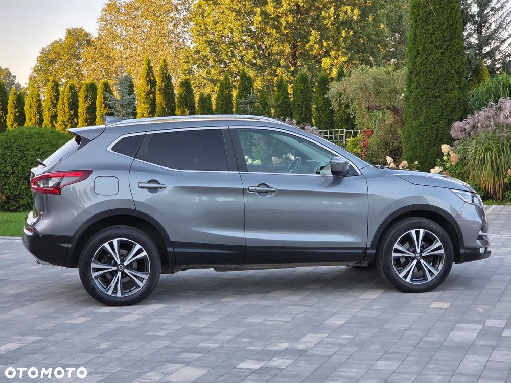 Nissan Qashqai 1.6 DCi 4x4 Tekna - 16