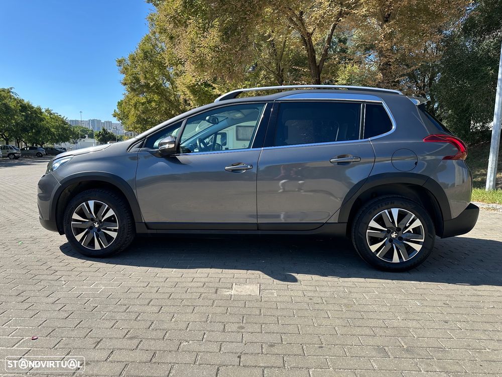 Peugeot 2008 1.2 PureTech Allure EAT6 - 8