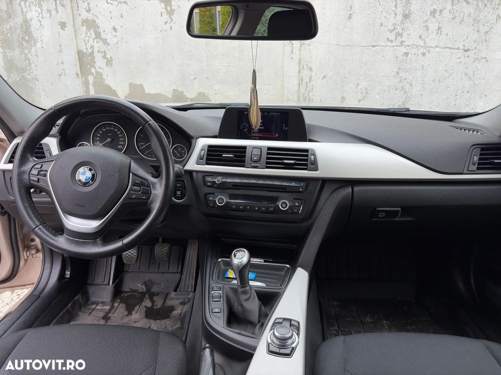 BMW Seria 3 320d - 13