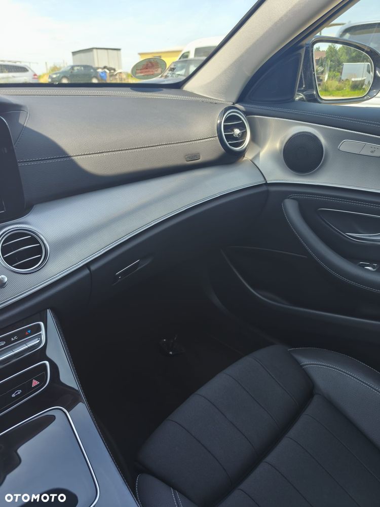 Mercedes-Benz Klasa E 220 d 9G-TRONIC Avantgarde - 16