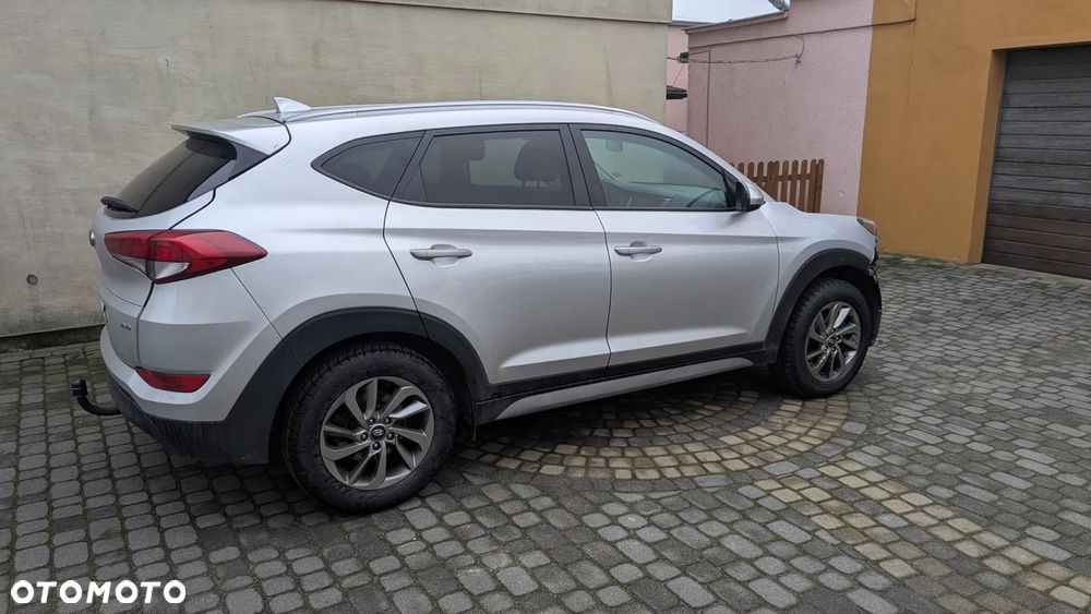 Hyundai Tucson - 4
