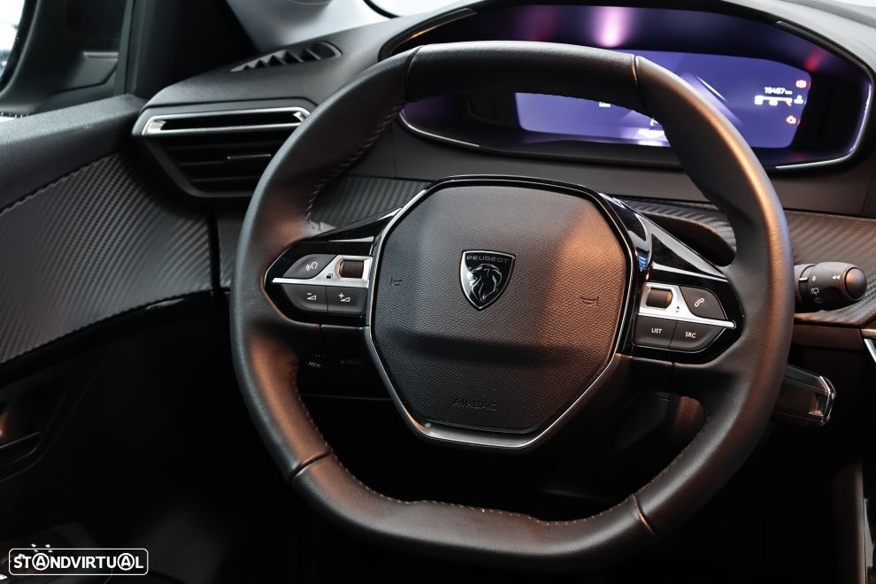 Peugeot 208 1.2 PureTech Allure - 17