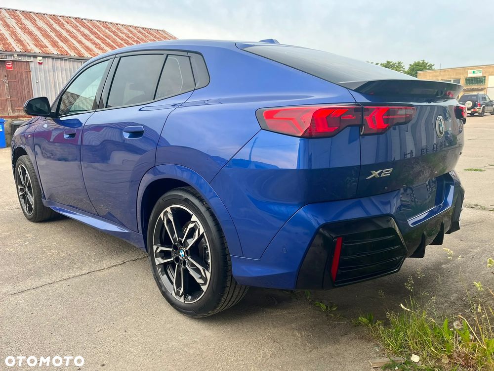 BMW X2 sDrive20i - 38