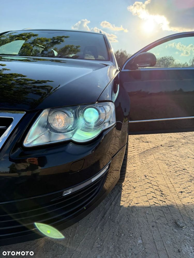 Volkswagen Passat 2.0 TDI DPF Highline - 15