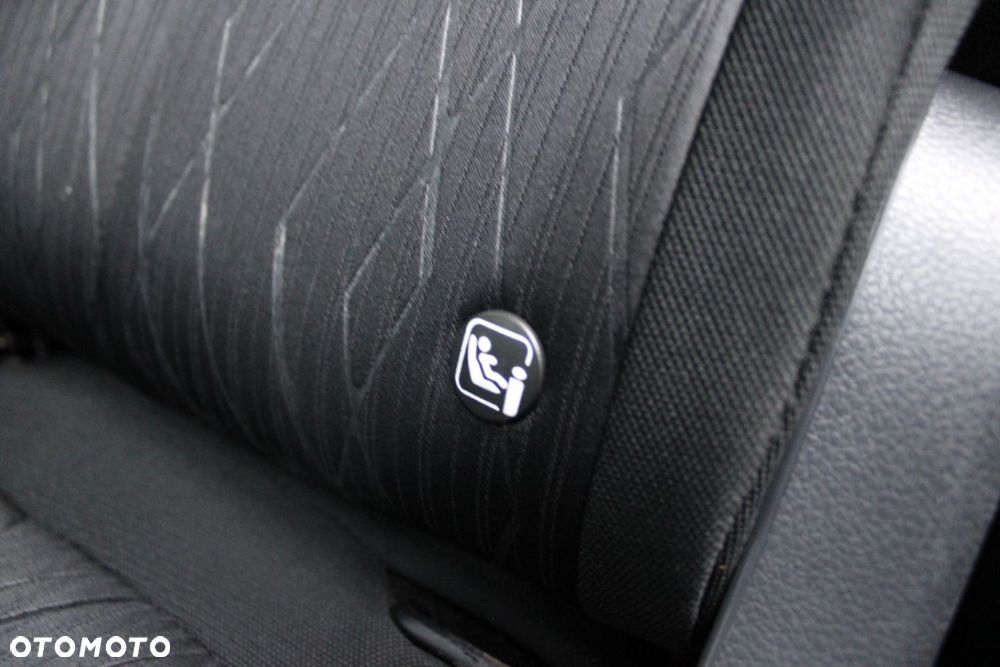 Mitsubishi Eclipse Cross - 32