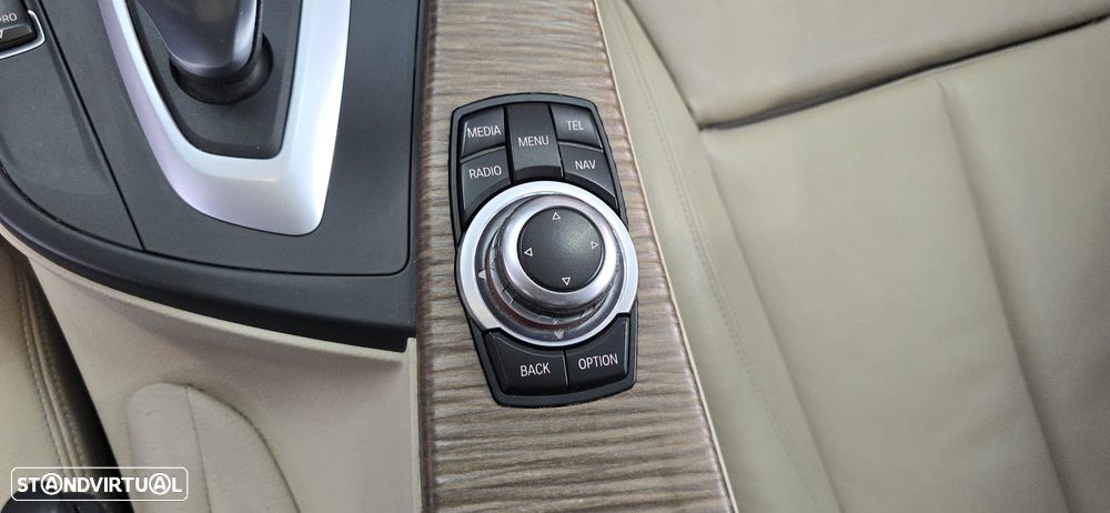 BMW 320 d Sport-Aut. Modern Line - 34