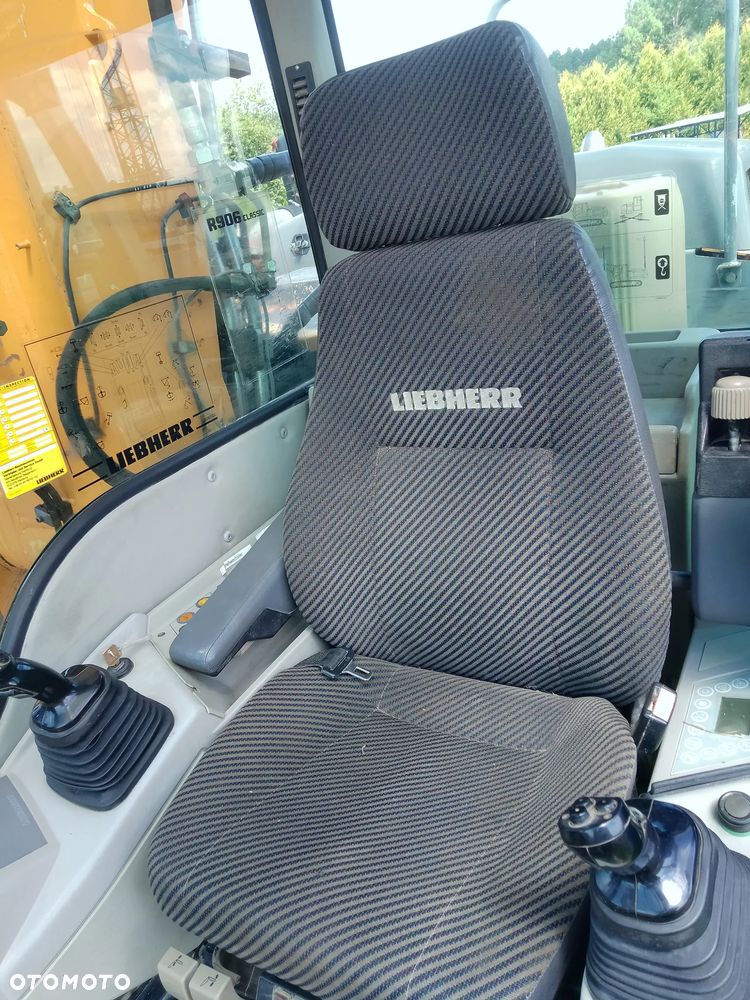 Liebherr R906LC - 14