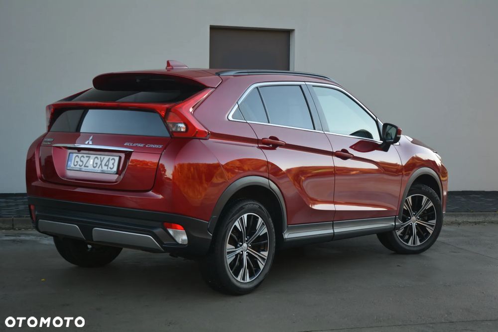 Mitsubishi Eclipse Cross - 16