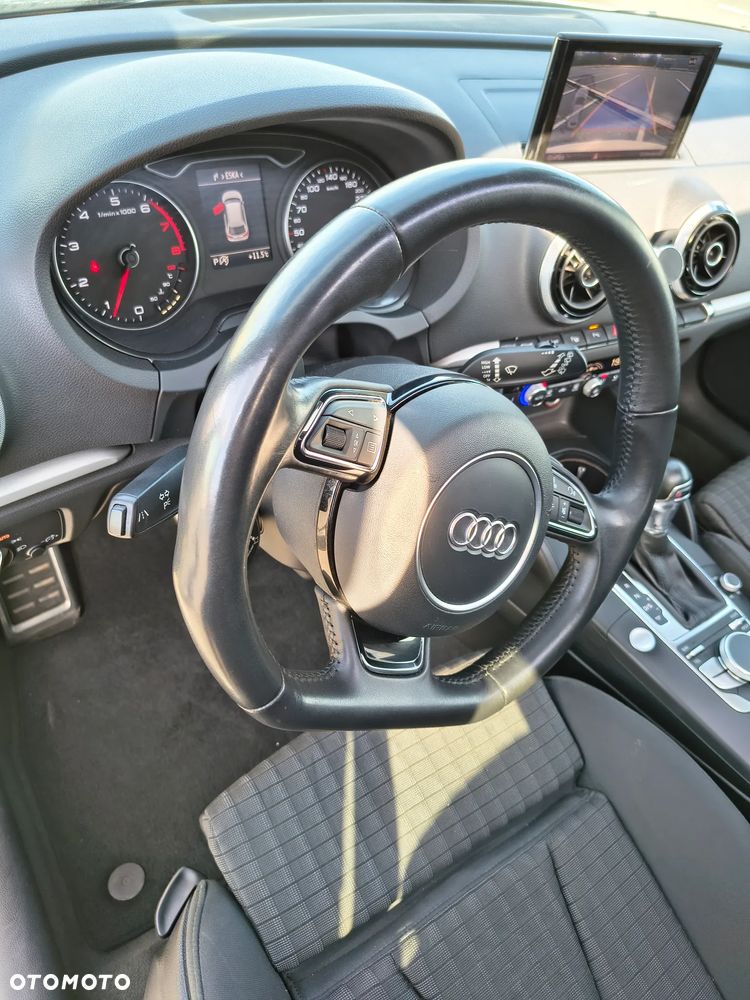 Audi A3 Sportback 1.8 TFSI Attraction S tronic - 22