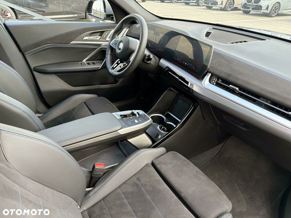BMW X2 - 18