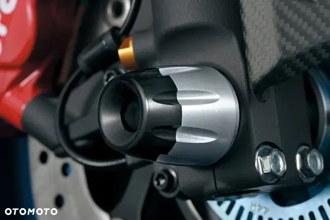 Suzuki GSX - 7
