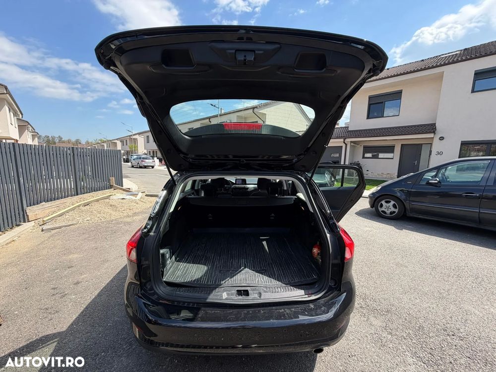 Ford Focus 1.5 EcoBlue Start-Stopp-System Aut. TITANIUM - 8