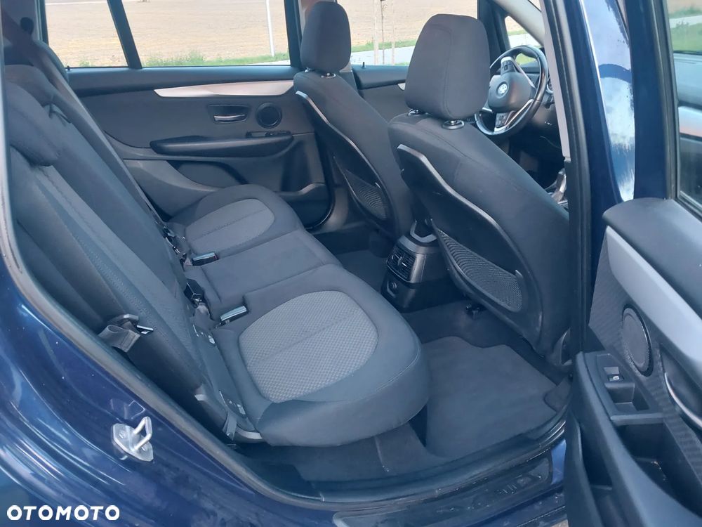 BMW Seria 2 218i - 19