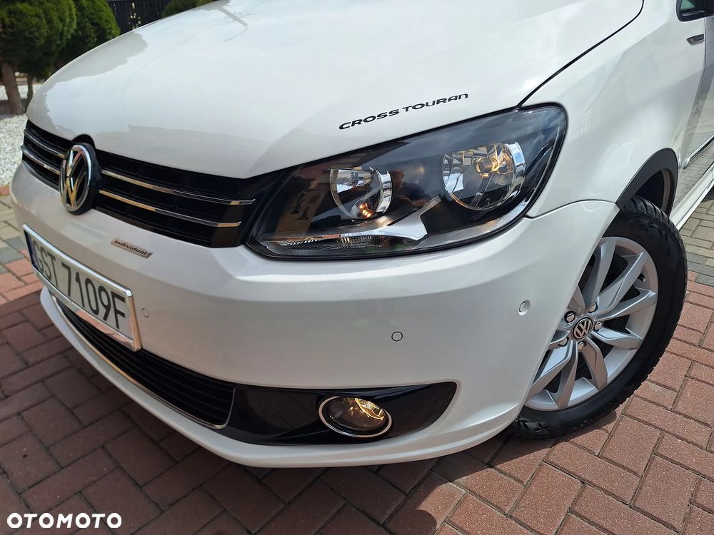 Volkswagen Touran 1.6 TDI DPF Highline - 2