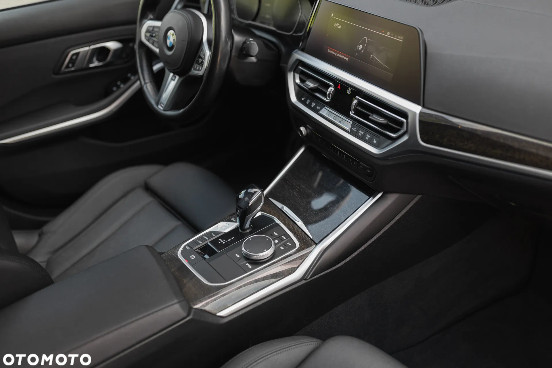 BMW Seria 3 330i xDrive M Sport - 18