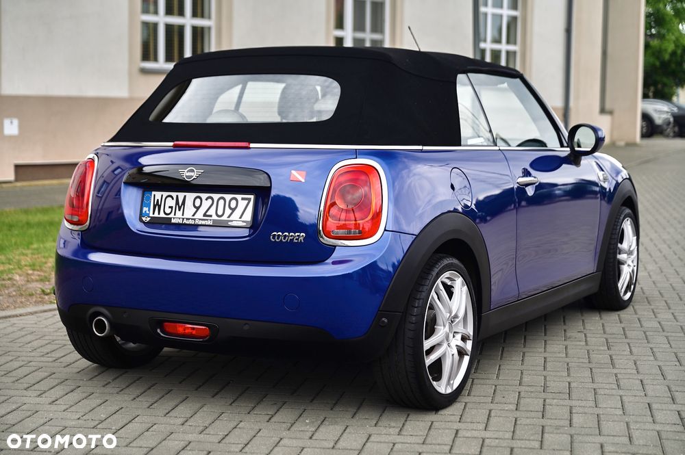 MINI Cooper Sidewalk Edition - 11