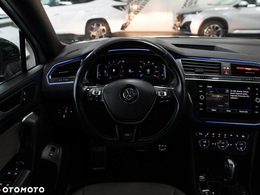 Volkswagen Tiguan - 27