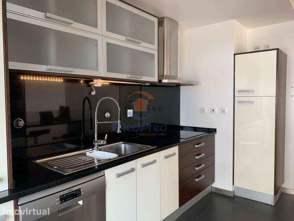 Apartamento T2 c/ Parqueamento e Arrecadação | Jardim da Amoreira, ... - Grande imagem: 5/36